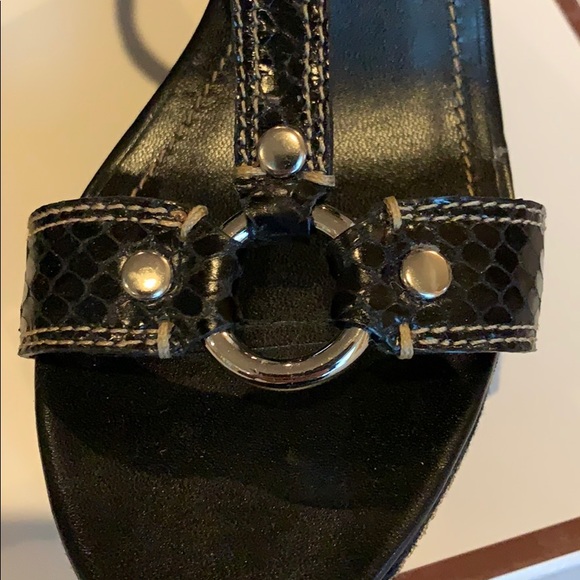 Coach Mayra Metallic Kid platform shoes. - Picture 3 of 8